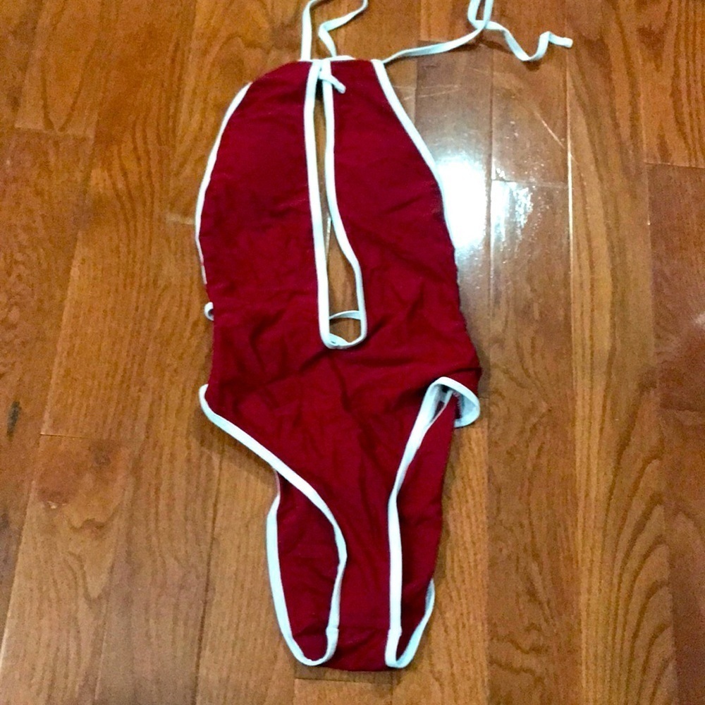 NWOT L swim suit